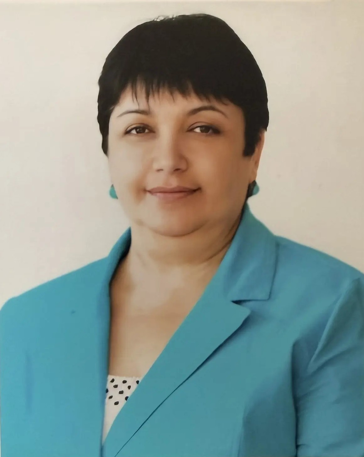 Элизбарова Гюльнара Григорьевна.